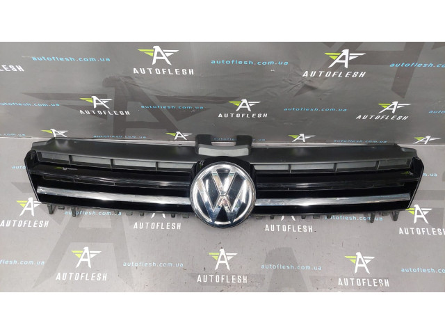 Решітка радіатора 5G0853653, 5G0853651CC Volkswagen Golf 7 гольф 7 бу